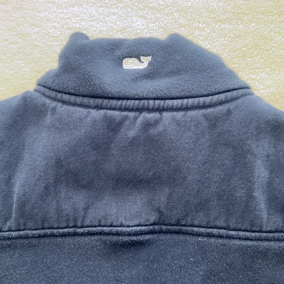 Vineyard Vines 1/4 zip Sweater - Picture 5 of 9